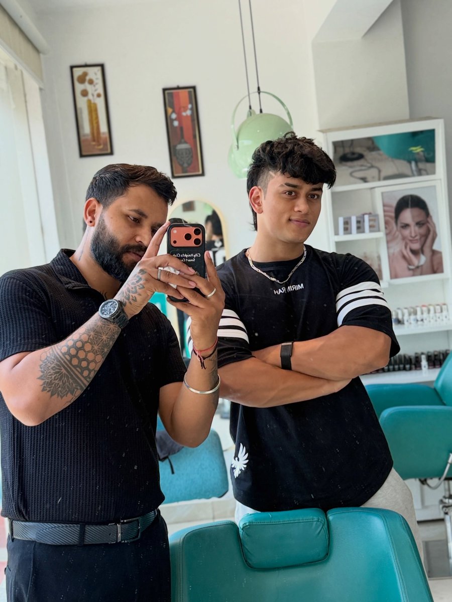 IngeborgHablr's tweet photo. Aryan Kandari Fitness is in the house. https://t.co/bECzdlc3NZ