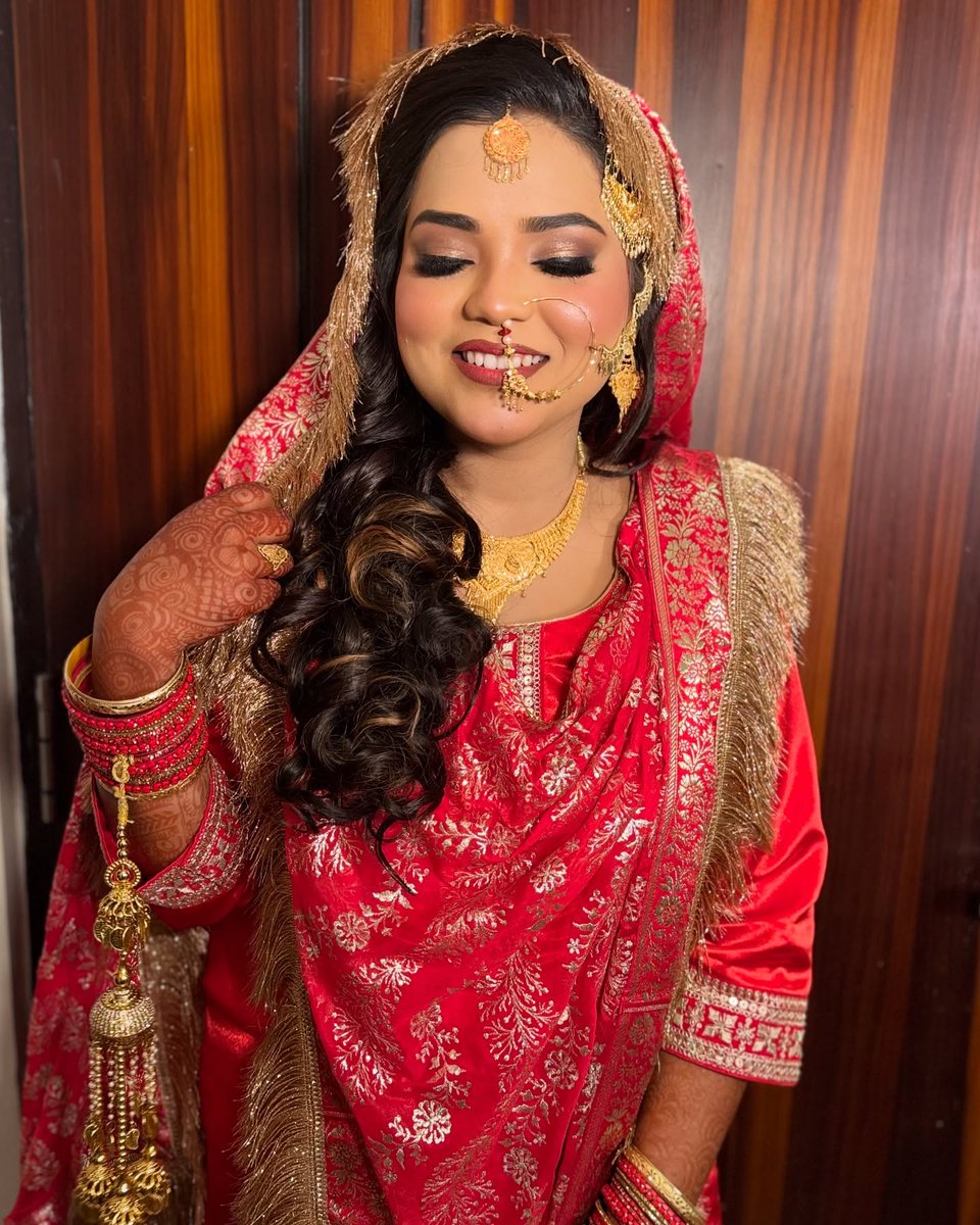 MistieFell38pc's tweet photo. SS bride, glowing with elegance and timeless beauty. https://t.co/b7d74damMr