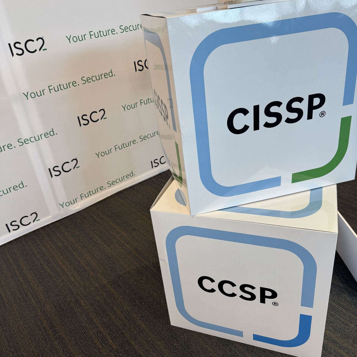 skiritan's tweet photo. 本日こちらにお邪魔しております  > ISC2 SECURE Japan 2026   見かけたらよろしくでございますmm  #isc2 #isc2event https://t.co/Yhh68POsnr