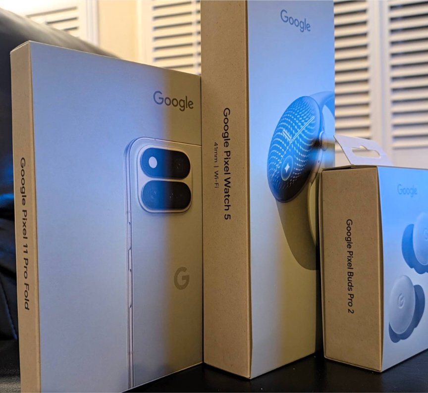 martiansinvade's tweet photo. The Google Pixel 11 Pro Fold, Pixel Watch 5, and Pixel Buds Pro 2. https://t.co/w9dgu4VmOV