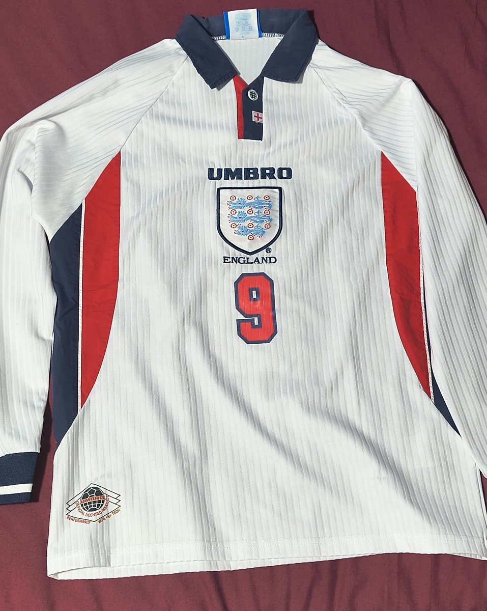 Black_Rocker_'s tweet photo. Inglaterra, Umbro 1998
Escocia, 150 aniversario, Adidas 2023
Gales, 150 aniversario, Adidas 2026
Irlanda Del Norte, Adidas 2026
#HomeNations #footballshirts https://t.co/TcsnmBpMnP