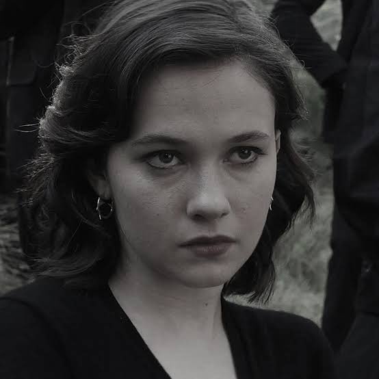 CaulfieldCamera's tweet photo. @GetAFuckingClue ⠀⠀⠀
   ⠀⠀⠀ 
i have 𝒑𝒍𝒆𝒏𝒕𝒚 i could
teach you, given the chance
to correct your bad behavior.

i didn’t ask for your thoughts.
i asked for your 𝒄𝒐𝒐𝒑𝒆𝒓𝒂𝒕𝒊𝒐𝒏.

   ⠀⠀⠀ https://t.co/Q5GUb32WwF