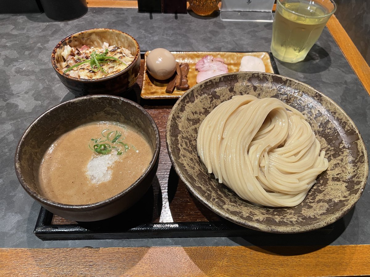 ccf3yyn7_2's tweet photo. 東京で久々の当たり麺 https://t.co/dDnNBySwEr