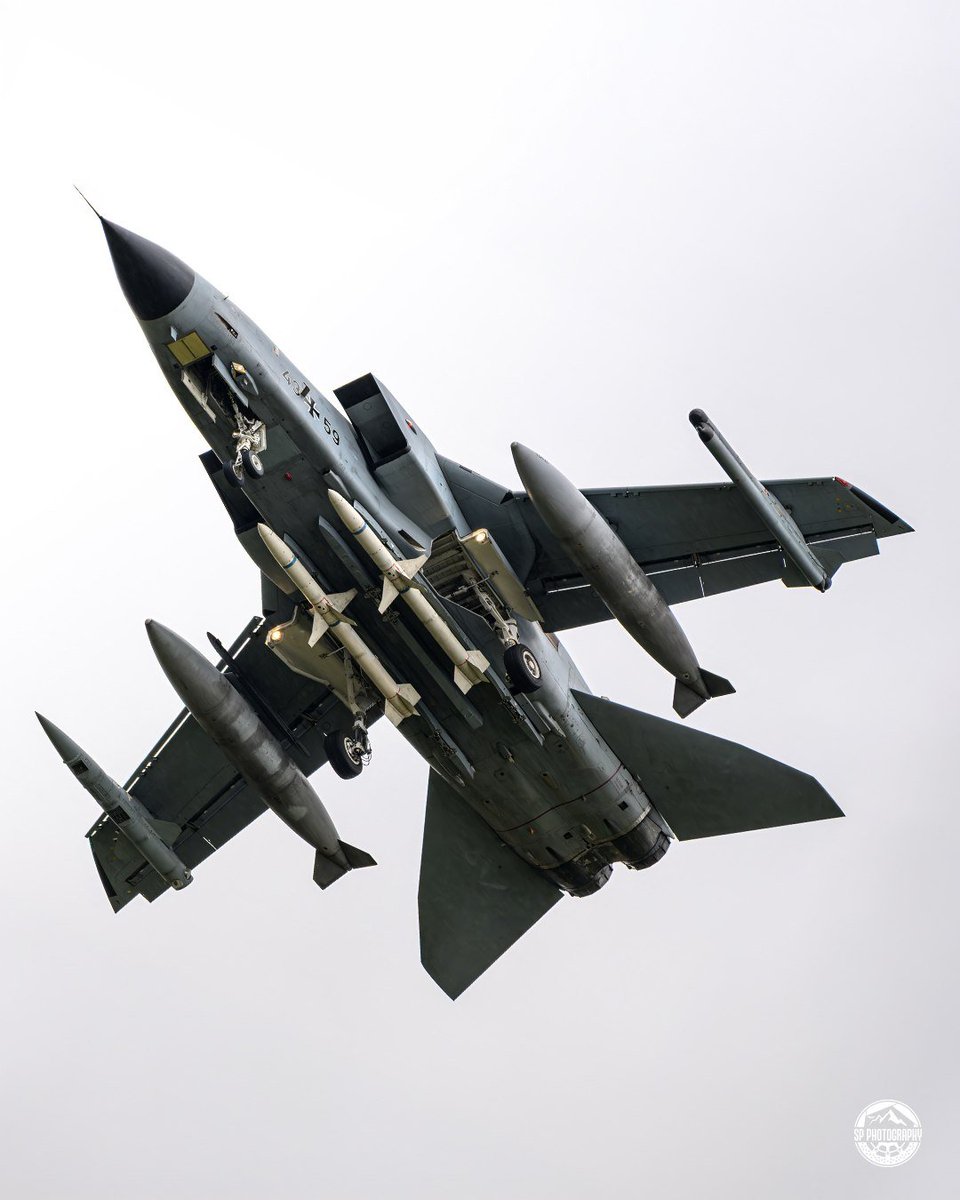 TheDeadDistrict's tweet photo. German Air Force Panavia Tornado 43-59 in SEAD mode. https://t.co/0Grkv3sCsi