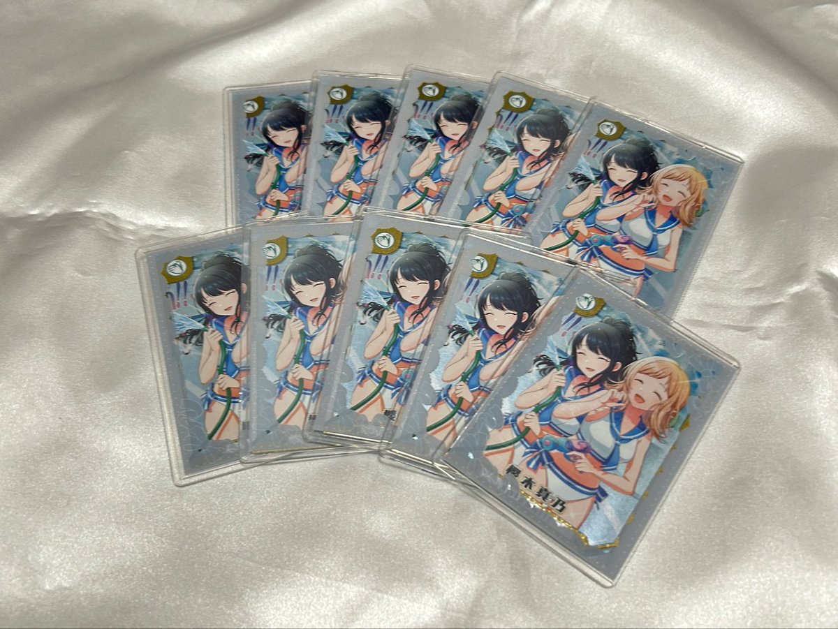 n_dxoxb's tweet photo. この硬質ケースめちゃくちゃ好きで買ってるんだけど市内の売ってる場所全部買い尽くしたせいで青在庫なくてピンチ https://t.co/5R7OUWLrEI