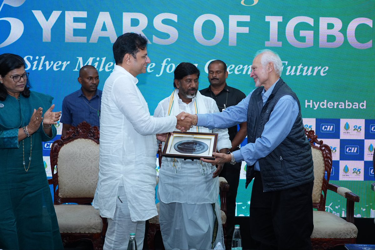 OffDSB's tweet photo. Attended the 25th anniversary celebrations of the Indian Green Building Council (IGBC) in Hyderabad, along with Hon’ble Dy. CM Shri Mallu Bhatti Vikramarka Garu, and joined the IGBC community in marking its remarkable journey in advancing green buildings in India.

Invited IGBC, architects, developers and industry leaders to work with the Government of Telangana and bring their experience and ideas to our upcoming urban and industrial projects.

Our Government is committed to supporting green and Net Zero development across Telangana and helping take sustainable practices to a much larger scale.

#igbc #dcm #greenindia