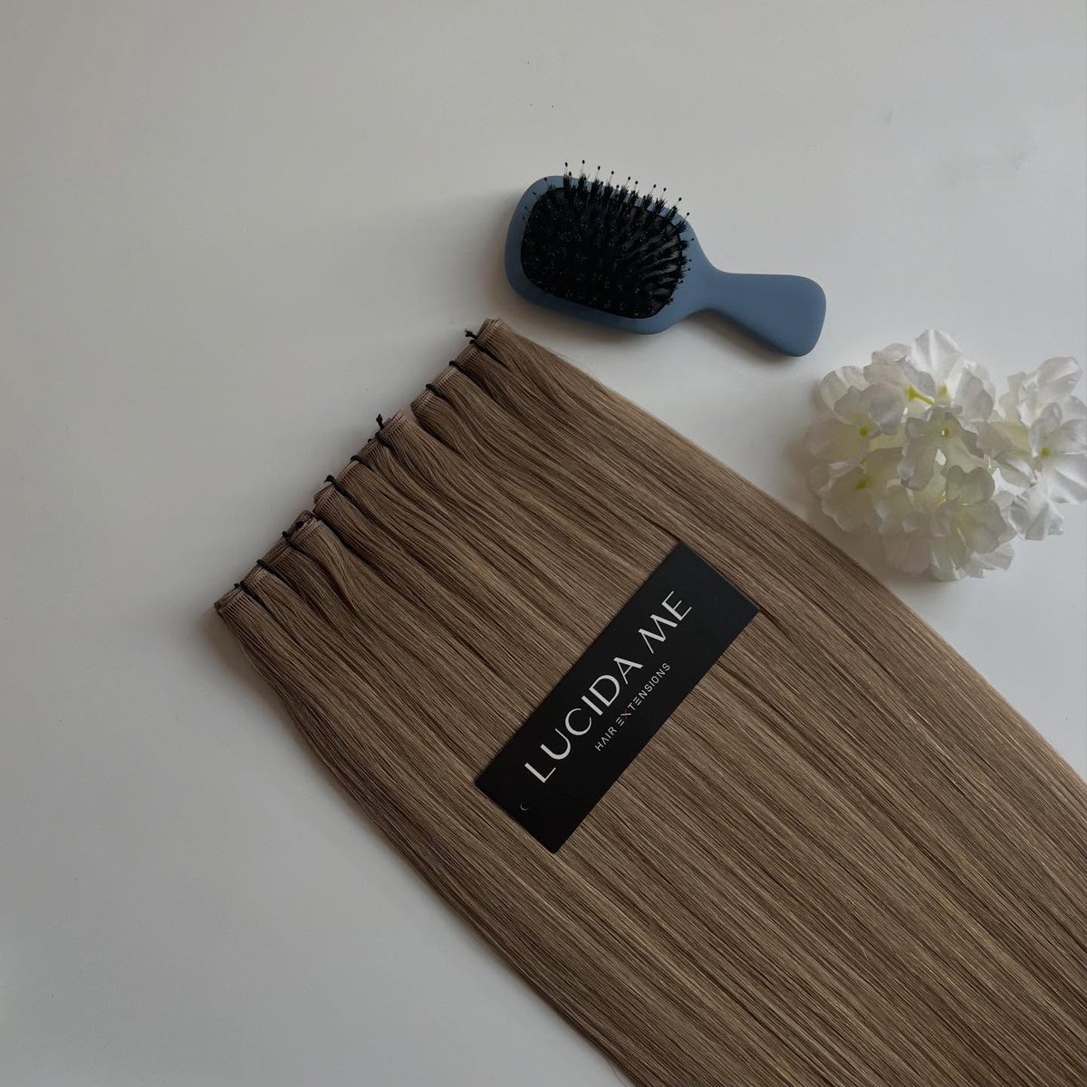 le_timao10's tweet photo. Lucidame Hair Factory

Our hair is cut from a single young, healthy donor with cuticles aligned in one direction. Intact, natural cuticles mean no shedding, tangle-free wear, and 1–2 years of use with proper care. https://t.co/21tkGU6Tb7