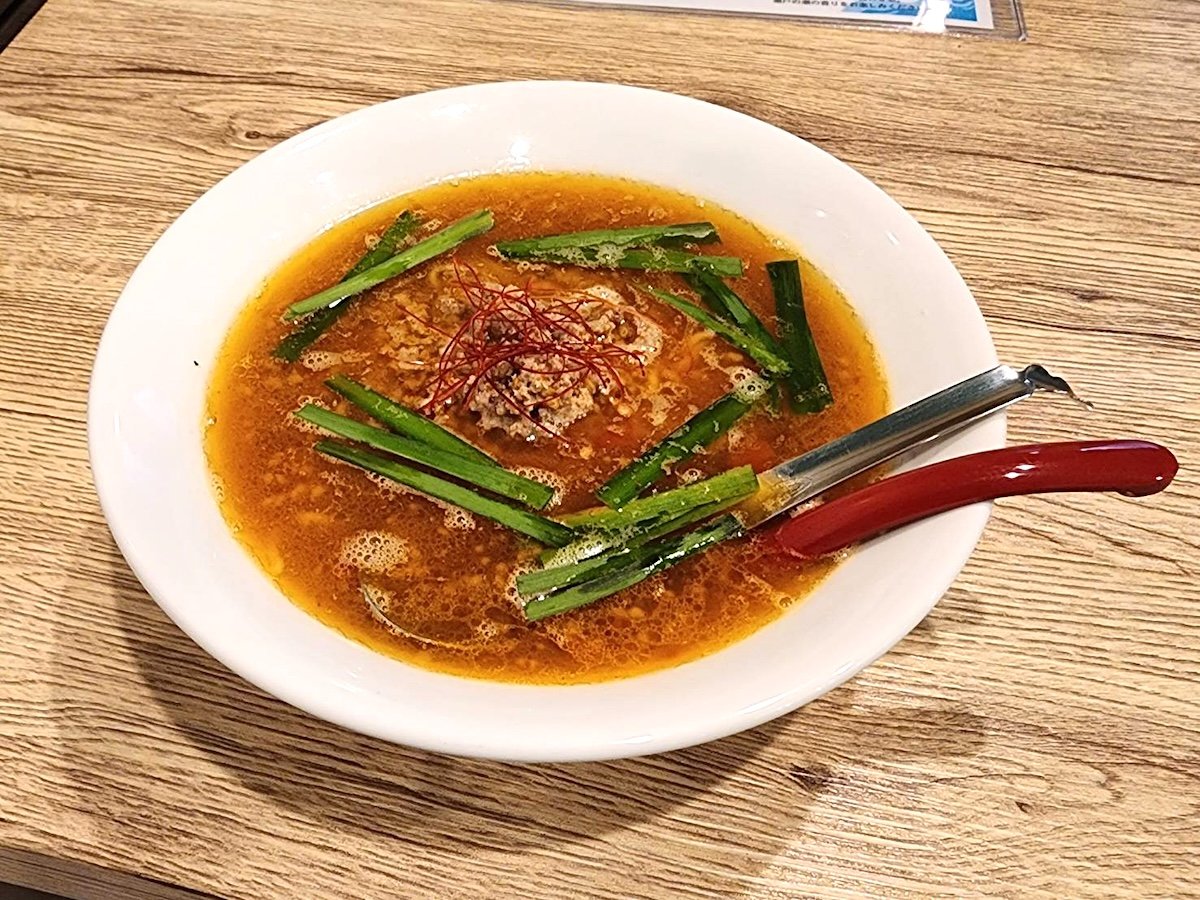 kami104's tweet photo. 福岡の辛い麺5。夏限定から、オールシーズンOKだけど、いま無性に食べたい私的5選の辛シビな麺々。残暑を乗り切りましょう
https://t.co/ZjCjQ7AsqZ https://t.co/Hbcvtxrfq8