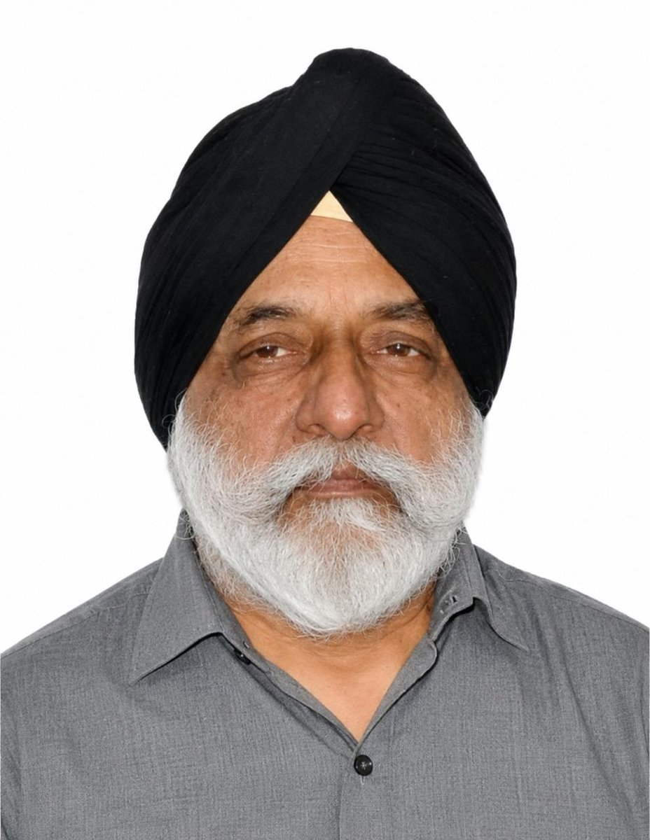 Akalidal_PS's tweet photo. The Right to Formulate Party Policies and Issue Them as Official Policy Statements Rests Solely with the Party President – S. Raviinder Singh

Article Written by Giani Harpreet Singh for Ajit Newspaper Holds Historical Significance

Chandigarh, September 1: Veteran politician S. Raviinder Singh, who is known as a scholar in Sikh political circles and is also the patron of the Shiromani Akali Dal (Rejuvenated), stated in a written press release that, after Master Tara Singh, the Akali Dal has found a president who can write well-reasoned articles in newspapers on important and sensitive issues.

He was referring to the article written by Giani Harpreet Singh for Ajit newspaper on the issue of turning “religious identity into national identity.” In the article, Giani Harpreet Singh has, through national and international historical examples, demonstrated that when political leaders place religious identity at the forefront, it can become a cause of division among people.

S. Raviinder Singh said that the Akali Dal having a well-educated president who is deeply rooted in the religious sphere should be considered a matter of good fortune for the Sikh community. He said that whatever policies such a president formulates in consultation with party leaders are bound to be effective and beneficial for the Panth and Punjab.

He added that while such policies should certainly be formulated through consultation on the party platform and with experts, the right to officially announce and implement them must always remain vested with the party president.

He further stated that party leaders may continue to express their views and respond to issues falling within their respective areas of responsibility, but official party policy statements and statements concerning agreements or understandings with other political parties should be issued only by Giani Harpreet Singh.

Those who interfere in this area of authority, he said, should face strict disciplinary action on the party platform.

S. Raviinder Singh said that all party leaders should feel proud to be working under the leadership of a president who is a mature scholar of Sikh philosophy and principles. He highly praised Giani Harpreet Singh and said that he should continue to write sincerely and thoughtfully on such important issues in the future as well.

This press statement was issued to the media by Media In-charge S. Tajinder Singh Pannu.

ਪਾਰਟੀ ਦੀਆਂ ਨੀਤੀਆਂ ਨਿਰਧਾਰਿਤ ਕਰਨ ਅਤੇ ਉਹਨਾਂ ਨੂੰ ਨੀਤੀ ਬਿਆਨ ਵਜੋਂ ਜਾਰੀ ਕਰਨ ਦਾ ਹੱਕ ਸਿਰਫ ਪਾਰਟੀ ਪ੍ਰਧਾਨ ਨੂੰ - ਸ ਰਵੀਇੰਦਰ ਸਿੰਘ।

ਗਿਆਨੀ ਹਰਪ੍ਰੀਤ ਸਿੰਘ ਵੱਲੋਂ ਅਜੀਤ ਅਖਬਾਰ ਲਈ ਲਿਖਿਆ ਲੇਖ ਇਤਿਹਾਸਕ ਮਹੱਤਵ ਰੱਖਦਾ ਹੈ।

ਚੰਡੀਗੜ੍ਹ-: 1 ਸਤੰਬਰ () ਬਜੁਰਗ ਸਿਆਸਤਦਾਨ ਸ ਰਵੀਇੰਦਰ ਸਿੰਘ, ਜੋ ਸਿੱਖ ਰਾਜਨੀਤਕ ਹਲਕਿਆਂ ਵਿੱਚ ਸਕਾਲਰ ਵਜੋਂ ਜਾਣੇ ਜਾਂਦੇ ਹਨ ਅਤੇ ਸ਼੍ਰੋਮਣੀ ਅਕਾਲੀ ਦਲ ਪੁਨਰ-ਸੁਰਜੀਤ ਦੇ ਸਰਪ੍ਰਸਤ ਵੀ ਹਨ, ਨੇ ਇਕ ਲਿਖਤੀ ਪ੍ਰੈੱਸ ਬਿਆਨ ਵਿੱਚ ਦੱਸਿਆ ਕਿ ਮਾਸਟਰ ਤਾਰਾ ਸਿੰਘ ਹੁਰਾਂ ਤੋਂ ਬਾਦ ਅਕਾਲੀ ਦਲ ਨੂੰ ਅਜਿਹਾ ਪ੍ਰਧਾਨ ਮਿਲਿਆ ਹੈ, ਜੋ ਇਕ ਭਖਦੇ ਮਸਲੇ 'ਤੇ ਅਖਬਾਰਾਂ ਵਿੱਚ ਬਾ-ਦਲੀਲ ਲੇਖ ਲਿਖ ਸਕਦਾ ਹੈ। ਉਹ ਗਿਆਨੀ ਹਰਪ੍ਰੀਤ ਸਿੰਘ ਵੱਲੋਂ 'ਧਾਰਮਿਕ ਪਛਾਣ ਨੂੰ ਰਾਸ਼ਟਰੀ ਪਛਾਣ' ਬਣਾਉਣ ਦੇ ਮੁੱਦੇ 'ਤੇ ਅਜੀਤ ਅਖਬਾਰ ਲਈ ਲਿਖੇ ਗਏ ਲੇਖ ਦੀ ਗੱਲ ਕਰ ਰਹੇ ਸਨ। ਗਿਆਨੀ ਹਰਪ੍ਰੀਤ ਸਿੰਘ ਨੇ ਇਸ ਲੇਖ ਵਿੱਚ ਰਾਸ਼ਟਰੀ ਅਤੇ ਅੰਤਰ ਰਾਸ਼ਟਰੀ ਇਤਿਹਾਸਕ ਮਿਸਾਲਾਂ ਨਾਲ ਸਾਬਤ ਕੀਤਾ ਹੈ ਕਿ ਰਾਜਨੀਤਿਕ ਆਗੂਆਂ ਵੱਲੋਂ ਧਾਰਮਿਕ ਪਛਾਣ ਨੂੰ ਅੱਗੇ ਰੱਖਣਾ ਲੋਕਾਂ ਨੂੰ ਵੰਡਣ ਦਾ ਕਾਰਨ ਬਣ ਜਾਂਦਾ ਹੈ। ਸ ਰਵੀਇੰਦਰ ਸਿੰਘ ਨੇ ਕਿਹਾ ਕਿ ਅਕਾਲੀ ਦਲ ਨੂੰ ਇਕ ਪੜ੍ਹਿਆ ਲਿਖਿਆ ਅਤੇ ਧਾਰਮਿਕ ਖੇਤਰ ਵਿੱਚ ਗੁੜਿਆ ਹੋਇਆ ਪ੍ਰਧਾਨ ਮਿਲ ਜਾਣਾ, ਕੌਮ ਦੀ ਖੁਸ਼ਕਿਸਮਤੀ ਸਮਝਿਆ ਜਾਣਾ ਚਾਹੀਦਾ ਹੈ। ਅਜਿਹਾ ਪ੍ਰਧਾਨ ਪਾਰਟੀ ਆਗੂਆਂ ਦੀ ਸਲਾਹ ਨਾਲ ਜੋ ਵੀ ਨੀਤੀਆਂ ਨਿਰਧਾਰਿਤ ਕਰੇਗਾ, ਉਹ ਪੰਥ, ਪੰਜਾਬ ਲਈ ਅਸਰਦਾਇਕ ਜਰੂਰ ਹੋਣਗੀਆ। ਉਹਨਾਂ ਕਿਹਾ ਕਿ ਬੇਸ਼ੱਕ ਇਹ ਨੀਤੀਆਂ ਪਾਰਟੀ ਪਲੇਟਫਾਰਮ 'ਤੇ ਅਤੇ ਮਾਹਿਰ ਲੋਕਾਂ ਨਾਲ ਸਲਾਹ ਮਸ਼ਵਰੇ ਕਰਕੇ ਹੀ ਬਣਾਈਆਂ ਜਾਣੀਆਂ ਚਾਹੀਦੀਆਂ ਹਨ, ਪਰ ਉਹਨਾਂ ਨੂੰ ਜਾਰੀ ਅਤੇ ਲਾਗੂ ਕਰਨ ਦਾ ਹੱਕ ਹਮੇਸ਼ਾਂ ਪਾਰਟੀ ਪ੍ਰਧਾਨ ਕੋਲ ਸੁਰੱਖਿਅਤ ਰਹਿਣਾ ਚਾਹੀਦਾ ਹੈ। ਭਾਵੇਂਕਿ ਪਾਰਟੀ ਆਗੂ ਆਪਣੇ ਅਧਿਕਾਰ ਖੇਤਰ ਵਿੱਚ ਆਉਣ ਵਾਲੇ ਮੁੱਦਿਆਂ 'ਤੇ ਪ੍ਰਤੀਕਿਰਿਆ ਦਿੰਦੇ ਰਹਿਣ ਪਰ ਪਾਰਟੀ ਦੇ ਨੀਤੀ ਬਿਆਨ ਅਤੇ ਦੂਜੀਆਂ ਪਾਰਟੀਆਂ ਨਾਲ ਸਮਝੌਤਿਆ ਸੰਬੰਧੀ ਬਿਆਨ ਸਿਰਫ ਗਿਆਨੀ ਹਰਪ੍ਰੀਤ ਸਿੰਘ ਹੁਰਾਂ ਵੱਲੋਂ ਹੀ ਜਾਣੇ ਚਾਹੀਦੇ ਹਨ। ਉਹਨਾਂ ਦੇ ਇਸ ਅਧਿਕਾਰ ਖੇਤਰ ਵਿੱਚ ਦਖਲ ਦੇਣ ਵਾਲਿਆਂ ਖਿਲਾਫ ਪਾਰਟੀ ਪਲੇਟਫਾਰਮ 'ਤੇ ਸਖਤ ਅਨੁਸ਼ਾਸਨੀ ਕਾਰਵਾਈ ਹੋਣੀ ਚਾਹੀਦੀ ਹੈ। 
       ਸ ਰਵੀਇੰਦਰ ਸਿੰਘ ਨੇ ਕਿਹਾ ਕਿ ਸਾਰੇ ਪਾਰਟੀ ਆਗੂਆਂ ਨੂੰ ਇਸ ਗੱਲ ਦਾ ਮਾਣ ਮਹਿਸੂਸ ਕਰਨਾ ਚਾਹੀਦਾ ਹੈ ਕਿ ਉਹ ਸਿੱਖ ਫਿਲਾਸਫੀ ਅਤੇ ਸਿਧਾਂਤਾਂ ਦੇ ਪ੍ਰਪੱਕ ਵਿਦਵਾਨ ਪ੍ਰਧਾਨ ਦੀ ਅਗਵਾਈ ਵਿੱਚ ਕੰਮ ਕਰ ਰਹੇ ਹਨ। ਉਹਨਾਂ ਨੇ ਗਿਆਨੀ ਹਰਪ੍ਰੀਤ ਸਿੰਘ ਦੀ ਭਰਪੂਰ ਸ਼ਲਾਘਾ ਕਰਦਿਆਂ ਕਿਹਾ ਕਿ ਉਹਨਾਂ ਨੂੰ ਭਵਿੱਖ ਵਿੱਚ ਵੀ ਅਜਿਹੇ ਮੁੱਦਿਆ ਉਤੇ ਸੁਹਿਰਦਤਾ ਨਾਲ ਕਲਮ ਚਲਾਉਂਦੇ ਰਹਿਣਾ ਚਾਹੀਦਾ ਹੈ। ਪ੍ਰੈੱਸ ਨੂੰ ਇਹ ਬਿਆਨ ਮੀਡੀਆ ਇੰਚਾਰਜ ਸ ਤੇਜਿੰਦਰ ਸਿੰਘ ਪੰਨੂੰ ਵੱਲੋਂ ਜਾਰੀ ਕੀਤਾ ਗਿਆ।