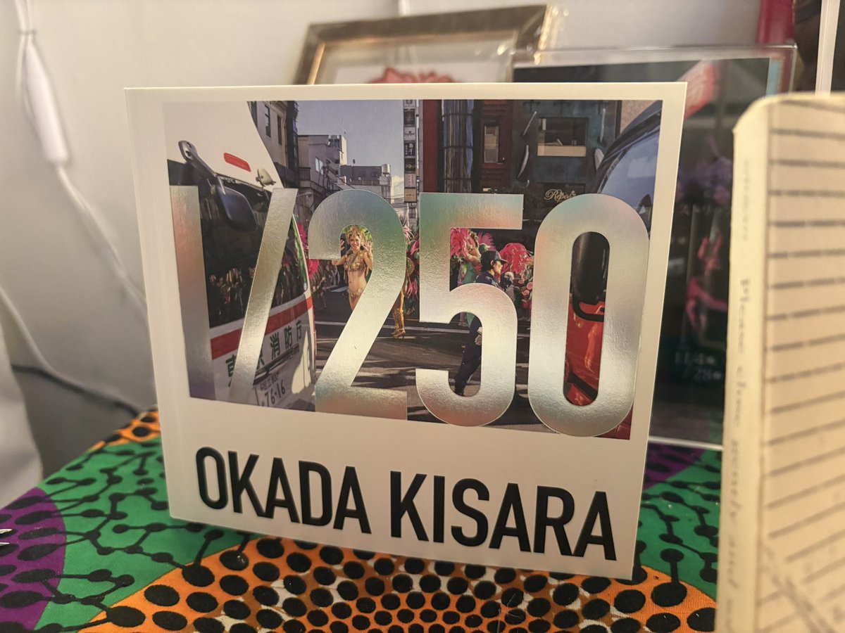 graphgate's tweet photo. 第1回GRAPHGATE優秀賞のオカダキサラさんの展示が四ツ谷三丁目のアートスナック番狂せで始まりました📸
新作写真集も販売されてます!
#Canon #GRAPHGATE https://t.co/11N6AP9HI0