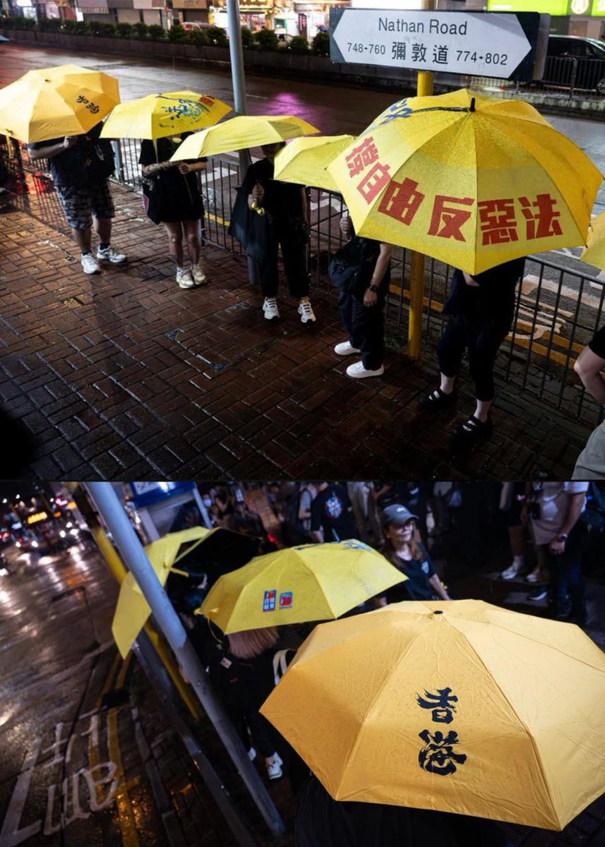 whyyoutouzhele's tweet photo. “撑自由，反恶法”：831事件七周年

2019年8月31��晚，香港警方进入太子站，使用警棍和胡椒喷雾袭击，无差别袭击手无寸铁的市民。

7年后，2026年8月31日，有香港市民来到太子站外，手持写有“撑自由，反恶法”、“苹果日报”、“香港”、“黑警祸港”等字样的雨伞，纪念831事件七周年。

纪念活动期间，有部分在场人士遭警员截查带走。

另有香港市民发现，在港铁路线“太子站”站点有人贴上“法治已死”的贴纸。