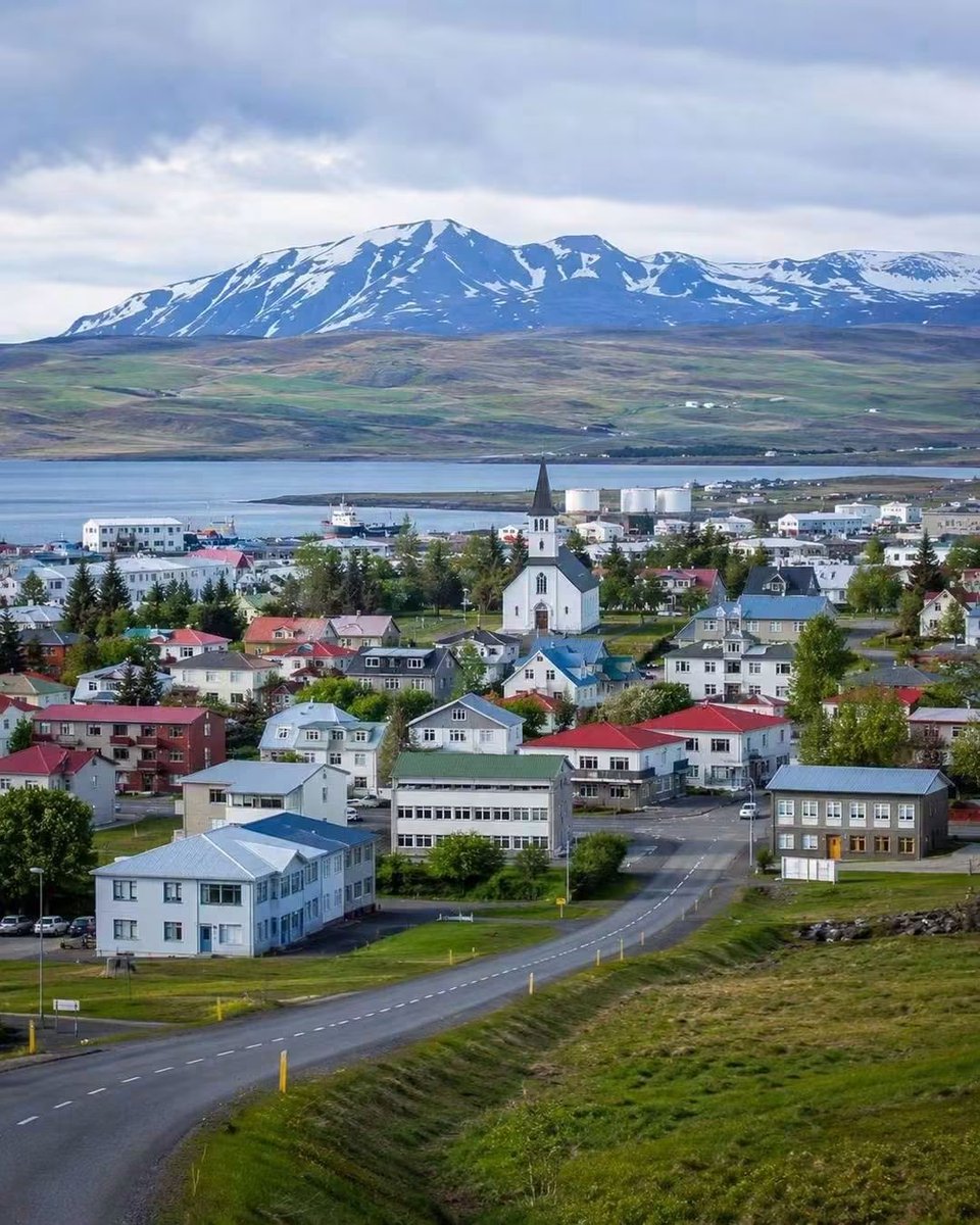 PrettyCitiesX's tweet photo. Reykjavik, Iceland 🇮🇸 https://t.co/kbtAKnABfS