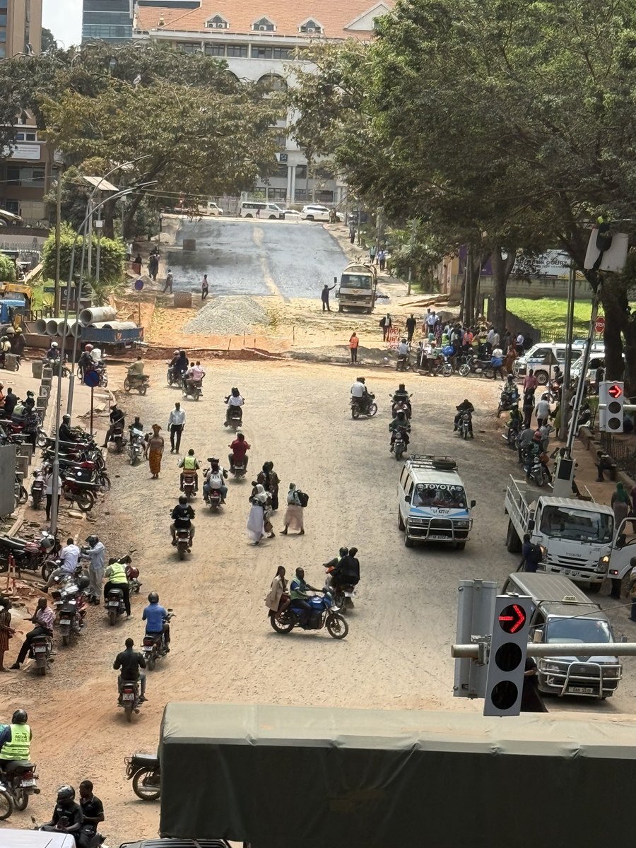 erich_mboowa's tweet photo. Likewise, as I said yesterday, Kampala is a construction site.

These are photos showing the ongoing works along this road that connects from the Norwegian Embassy down to the intersection between CPS Kampala and Constitutional Square, and further down to Mapeera House.

It is very good to see many roads in Kampala getting facelifts, with the main focus on walkways, signalized junctions, drainage systems, among others.

The question that always comes to mind, however, is about the quality of the work being done and its longevity. The City Authority also needs to put more effort into supervising these projects to ensure that they are delivered on time and help ease mobility in the city.

Otherwise, well done. Let’s work on more roads, and let’s not forget to install streetlights.

📸 Photo Credit: @IvanAtuhairwe01