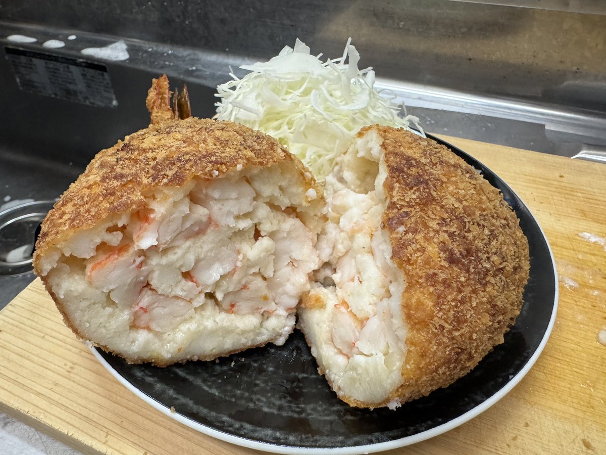 basyauma_com's tweet photo. 毛利元就のエビフライ https://t.co/p1tVfG0dgP