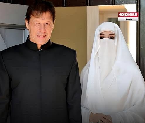SFareed_Khan's tweet photo. الحمداللّه ✌️
عمران خان اور بشریٰ بی بی کی🇧🇫
 قید تنہائی ختم: 
عدالت کا بڑا فیصلہ جاری!
اسلام آباد ہائیکورٹ کے جسٹس خادم حسین سومرو نے سپریٹنڈنٹ اڈیالہ جیل کو حکم دیا ہے کہ عمران خان اور بشریٰ بی بی کو قیدِ تنہائی میں نہ رکھا جائے https://t.co/A7w129OMTh