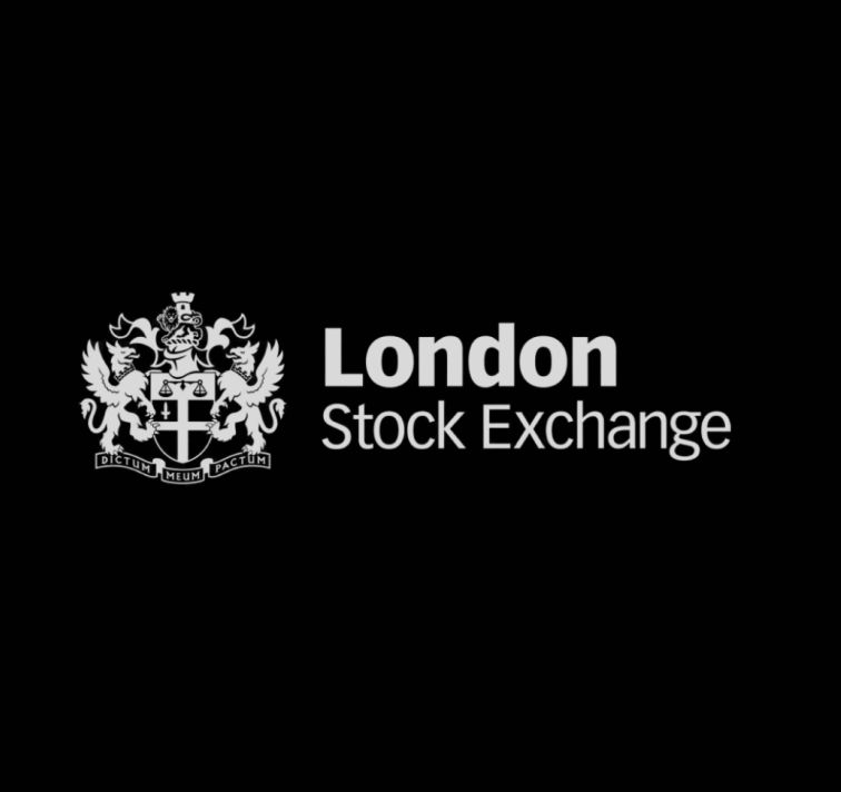 RealAllinCrypto's tweet photo. 🚨BREAKING: The London Stock Exchange is partnering with Kraken to tokenise 100 of the UK’s biggest stocks for 24/7 global trading. 

We've seen a huge push in the UK to tokenise it's financial markets and this is just another step of UK TradFi moving onto blockchain rails!

Stocks, funds and eventually entire capital markets are going onchain, hugely bullish for the tokenisation sector.

We've pointed out before the links $XRP $HBAR, $LINK & $QNT have to the UK so if more announcements follow, do not be surprised if they are involved!
