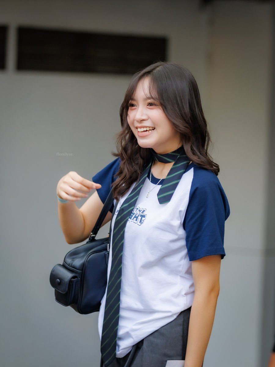 florelyse1019's tweet photo. is there still anything that love can do?

#HwayoiLy 💕
@Lily_JKT48
#リリー #Lily #florelyse https://t.co/bUZgIbenRR