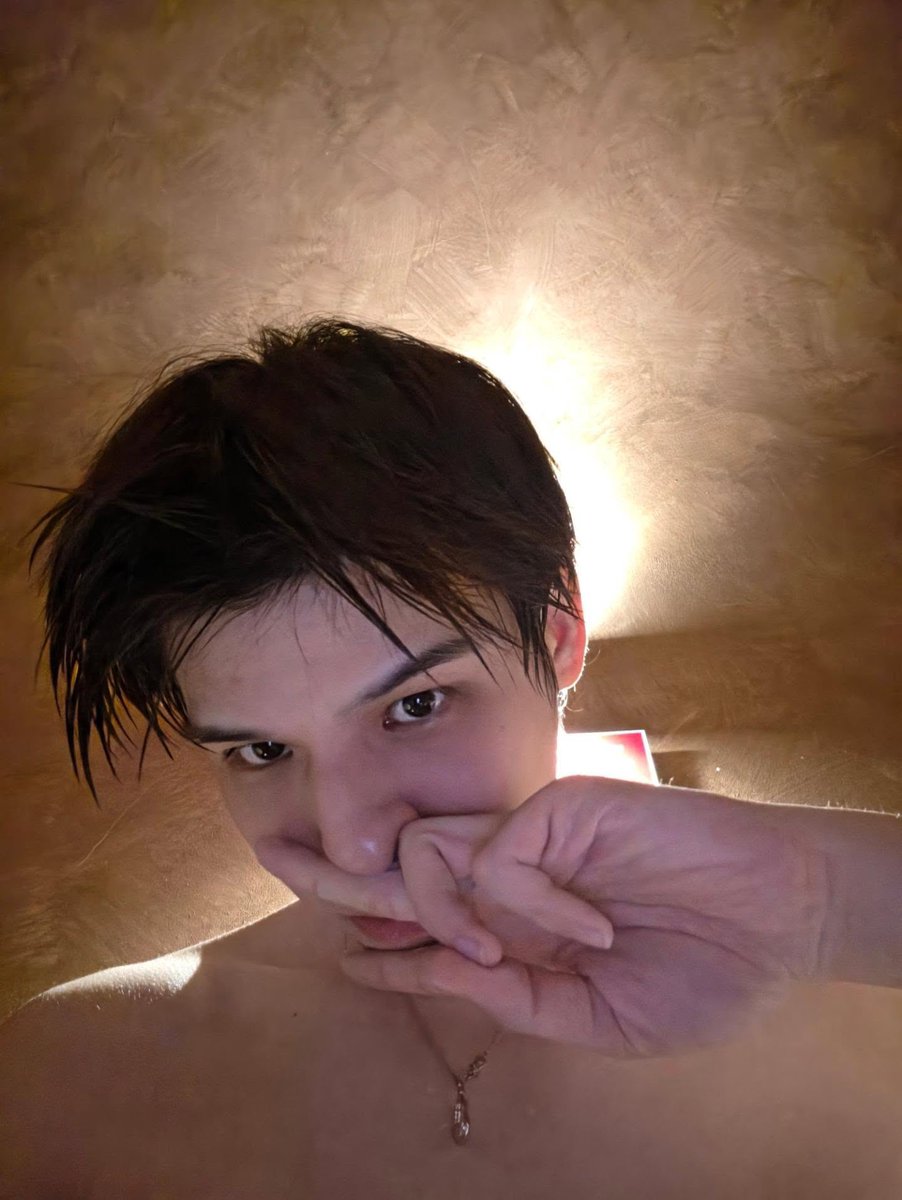 wraveehirunk's tweet photo. ใจเย็น ๆๆ อย่าเล่นกันถึงตายเลยป๊า https://t.co/lScna3SVxG