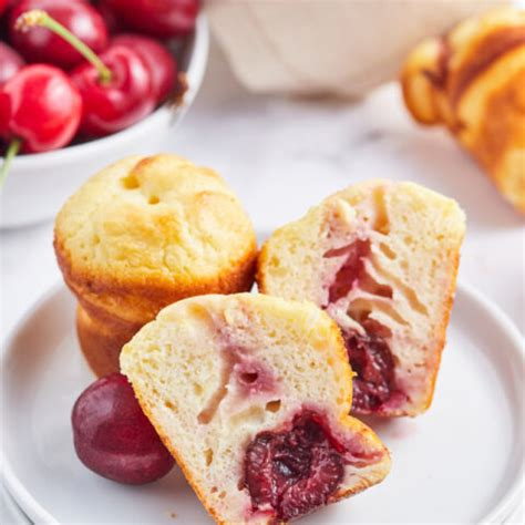 pawpaw_ray's tweet photo. 🍒Today is “Cherry Popover Day”🍒
#Kids challenges:
😋Find 3 #recipes of Cherry Popovers!
😋Ask your family if they like Cherry Popovers!
😋Try #baking Cherry Popovers for your family!

#DadLife &amp; #MomLife ideas for #food &amp; #MakingMemories https://t.co/vgvGD0L7H1