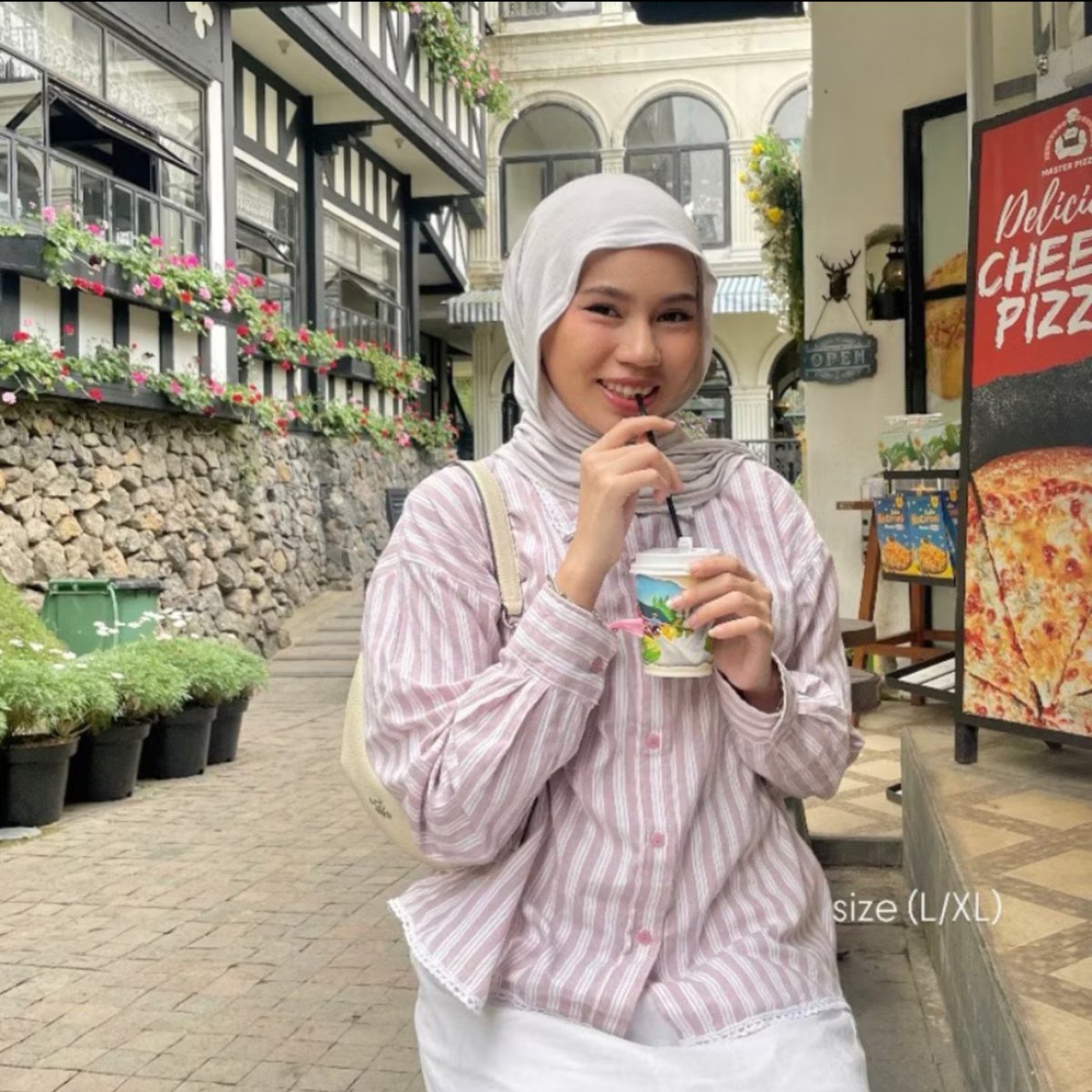 punyagissss's tweet photo. Naksir ih sm kemeja stripe ini😭☝️ https://t.co/epZcwAcK9D