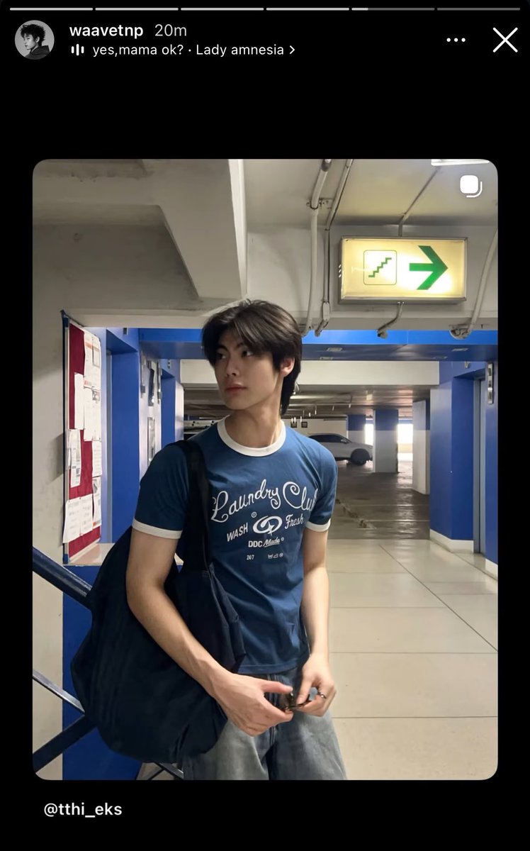 wavemeowz's tweet photo. Can’t believe we now live in a world where wave is showing off thee’s new ig post in his story https://t.co/SiJvJNAcA1