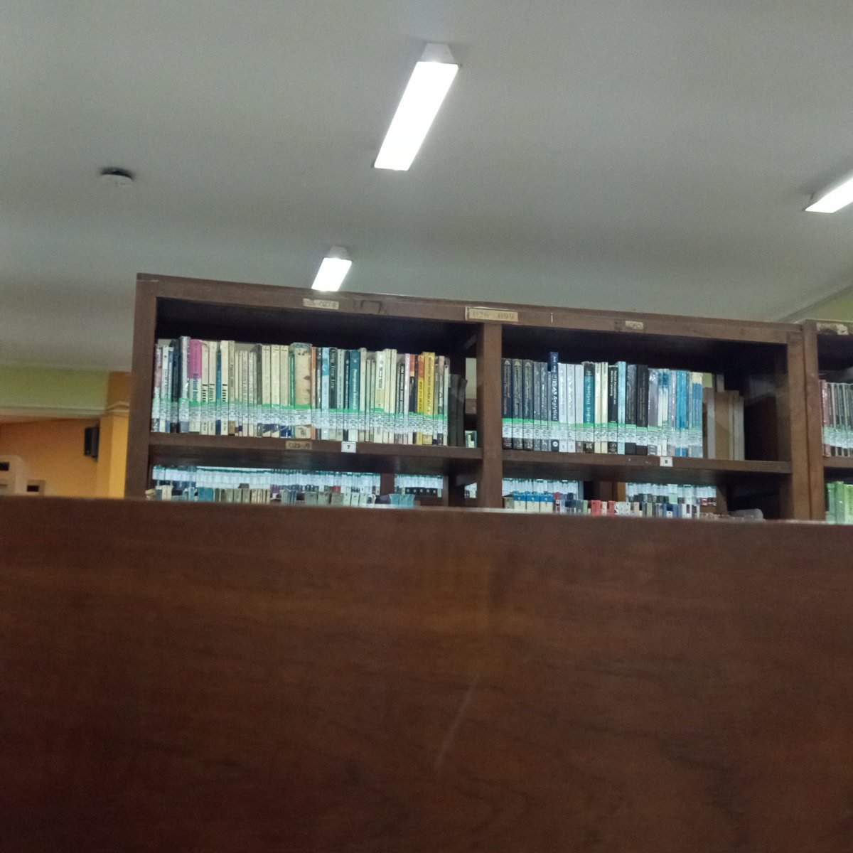 Rakdw__'s tweet photo. Wow, perpus di sore hari masih tetap ramai.. https://t.co/ux6dPGC4yT