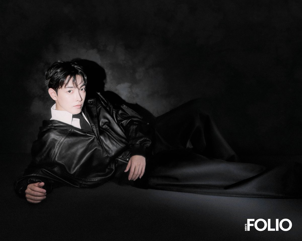 lovelifebeauty_'s tweet photo. [📰] 260901 Hongjoong of ATEEZ: The Shape Of K-pop To Come | MEN'S FOLIO Singapore Sep'26

K-pop is very good at making stars but Hongjoong is more interested in making things. The ATEEZ captain talks authorship, clothes, memory, and building a world distinctly his.
🔗 https://t.co/z18ehlw28h