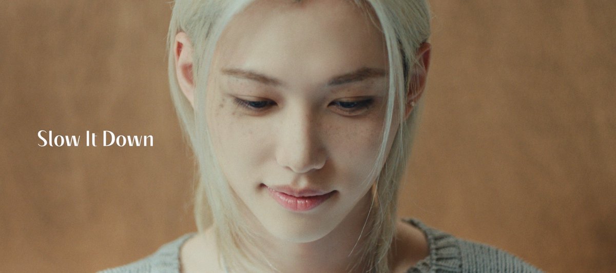 realskzoo's tweet photo. Actualización de Felix en Instagram 📸 

"Slow it down 🫶💙 El MV ya está disponible ✌" https://t.co/U7J0LXTa2g