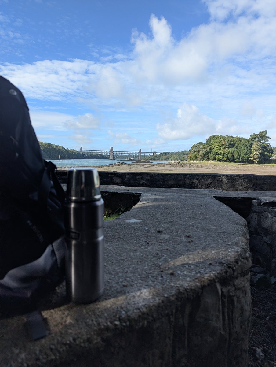 MIKEYWMS's tweet photo. Flask and a view begins today ,please
Join me on my travels around #NorthWales #GogleddCymru
Views today #YnysMon
Britannia bridge
Menai Bridge
Belgium promenade
Before I go home it's been a lovely morning out
#Retirement https://t.co/Hvt9HsUzcJ