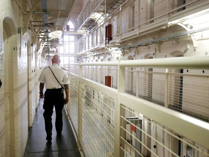 MagnaCartaPol's tweet photo. ⛓️Britain’s Prison System Is Running Out of Road: The Early-Release U-Turn Exposes a Crisis Years in the Making

Read More: 👇👇
https://t.co/HBvgquNyQm

#Burnham #UKpolitics #ukprison #prisoncrisis https://t.co/KpWYkBJeyk