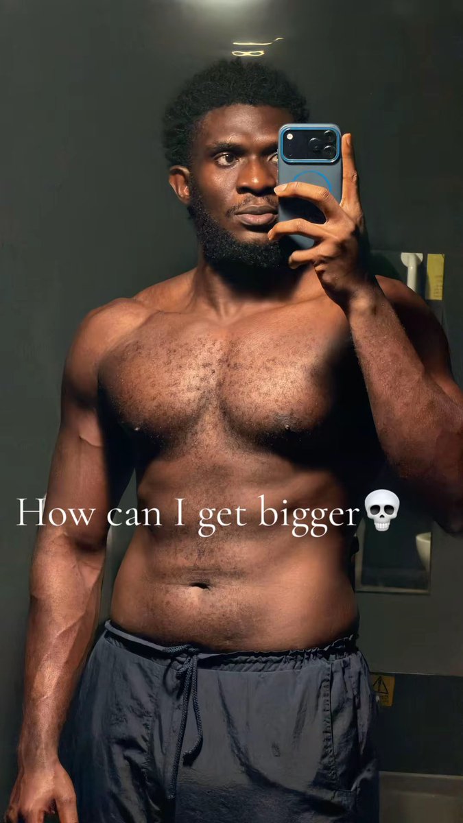 Emhigher11's tweet photo. People ask how can I get bigger it’s fucking simple eat more 🤷🏾‍♂️ 

Gym girls/guy quote this with what u eat https://t.co/GlTZcTUbLD