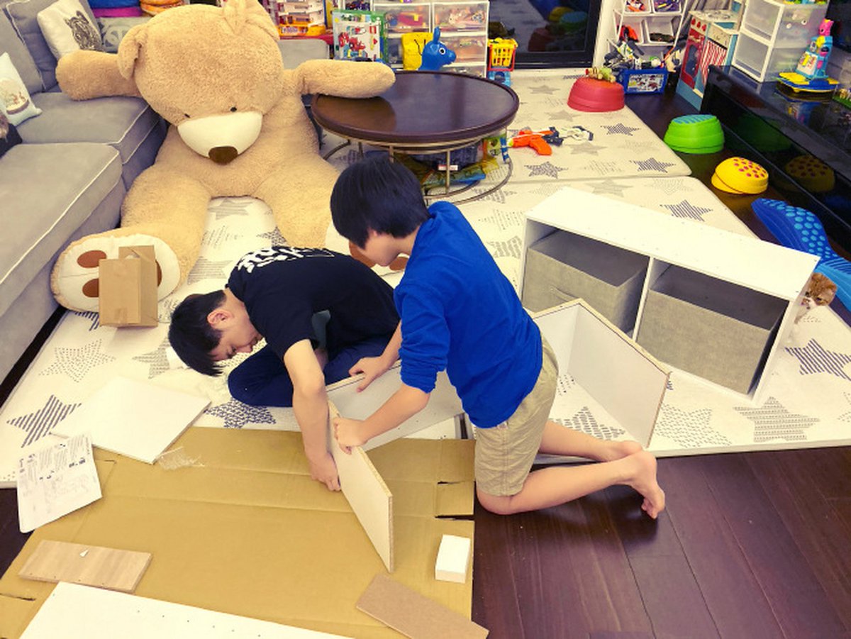 harrisgraham614's tweet photo. A perfect weekend afternoon with my mini sidekick! Building pillow forts, sharing snacks, and laughing till our tummies hurt https://t.co/G9tOGvIevD