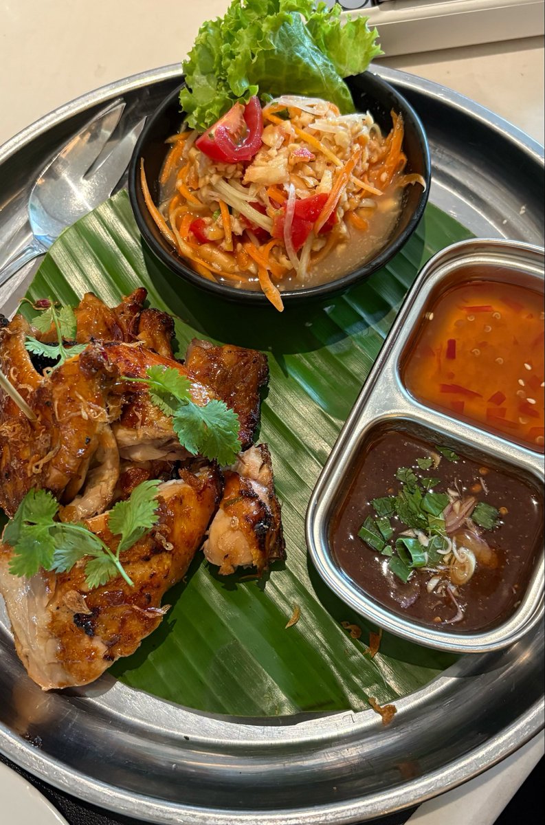 davidzrll's tweet photo. jangan lupa lunch guys https://t.co/fzi7OWUqyG