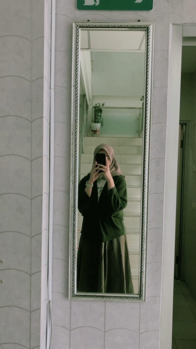 fwbnest's tweet photo. Tanggerang here. Mutualan yuk sama F25. Agak introvert, bisa jadi teman curhat juga ehehhe. Rep sini yaa. clean acc only https://t.co/pSpUpXJMbn