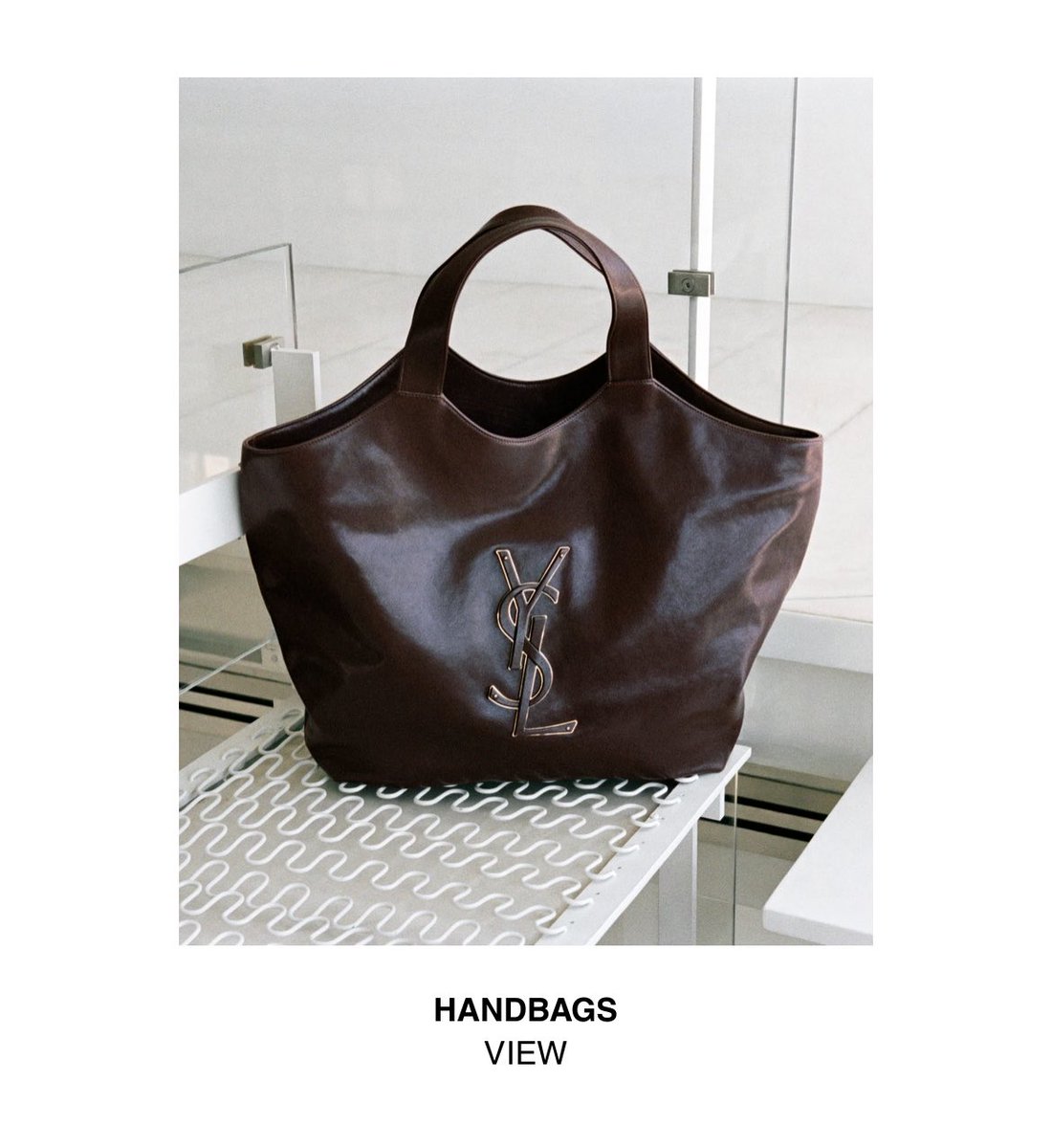 MilkLove_styles's tweet photo. Brand Ambassador Milk Pansa is with the new @YSL ICARE Bag from Saint Laurent Fall 26 Collection by Anthony Vaccarello. 

(Item still unreleased publicly yet)

#YSL #YvesSaintLaurent #SaintLaurent #YSLxMilkPansa #MilkPansa https://t.co/mjBEuWffZq