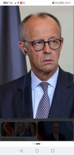Darekbrzoza's tweet photo. "W ciągu 2 ostatnich  dni padły dwie deklaracje pokazujące jak Niemcy wyobrażają sobie demokrację w Europie. Merz po tym, jak Islandczycy odrzucili w referendum perspektywę wstąpienia do Unii Europejskiej oświadczył, że takie decyzje powinny podejmować grona fachowców (die Meister), a nie narody. Z kolei Urszula von der Leyen stwierdziła, że obywatele UE posiadają w bankach 10 bilionów euro, które urzędnicy unijni chętnie wykorzystają na inwestycje prorozwojowe i podnoszące konkurencyjność gospodarki unijnej. Warto przypomnieć, że na  podobny pomysł wpadł w 1933 roku wybitny niemiecki socjalista Adolf Hitler, co doprowadziło do tego, że aby ukryć, że część tych pieniędzy zmarnował, a jego ludzie resztę rozkradli, musiał wywołać wojnę, która zawsze unieważnia wszelkie długi.
PS. Jeżeli nie chcesz, aby prywatne oszczędności Polaków i Europejczyków służyły do budowy niemieckiego dobrobytu i ratowania gospodarki Rzeszy, udostępnij proszę ten tekst. Udostępnij go też, jeżeli uważasz, że to narody, a nie samozwańcze biurokratyczne gremia mają prawo decydować o niepodległości poszczególnych  krajów. Lewacki Facebook ograniczył mi możliwość publikowania na grupach i obniżył  zasięgi. Dziękuję."
za Małgorzata Bąk