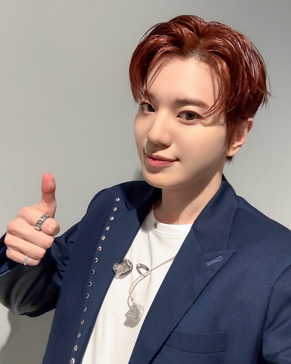 ifntinfo's tweet photo. [SNS] 260901 INFINITE Sungjong Instagram Update 

"Red red ♥️ Selca REDRED"

#인피니트 #성종 #이성종 https://t.co/F49azsIZev https://t.co/wxp6vY9iwe