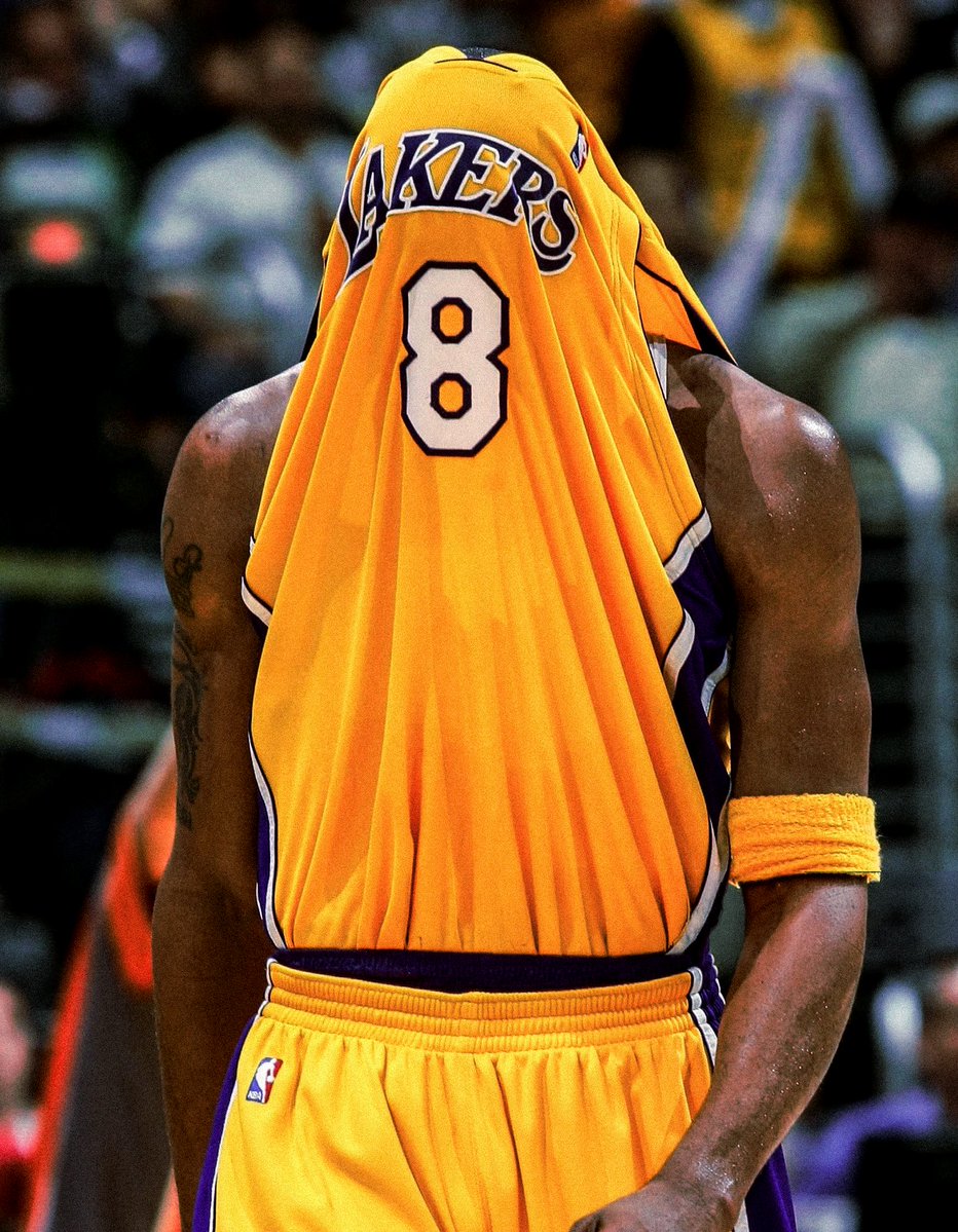 PurpGoldLakers's tweet photo. MAMBA https://t.co/H99QUo8E6K
