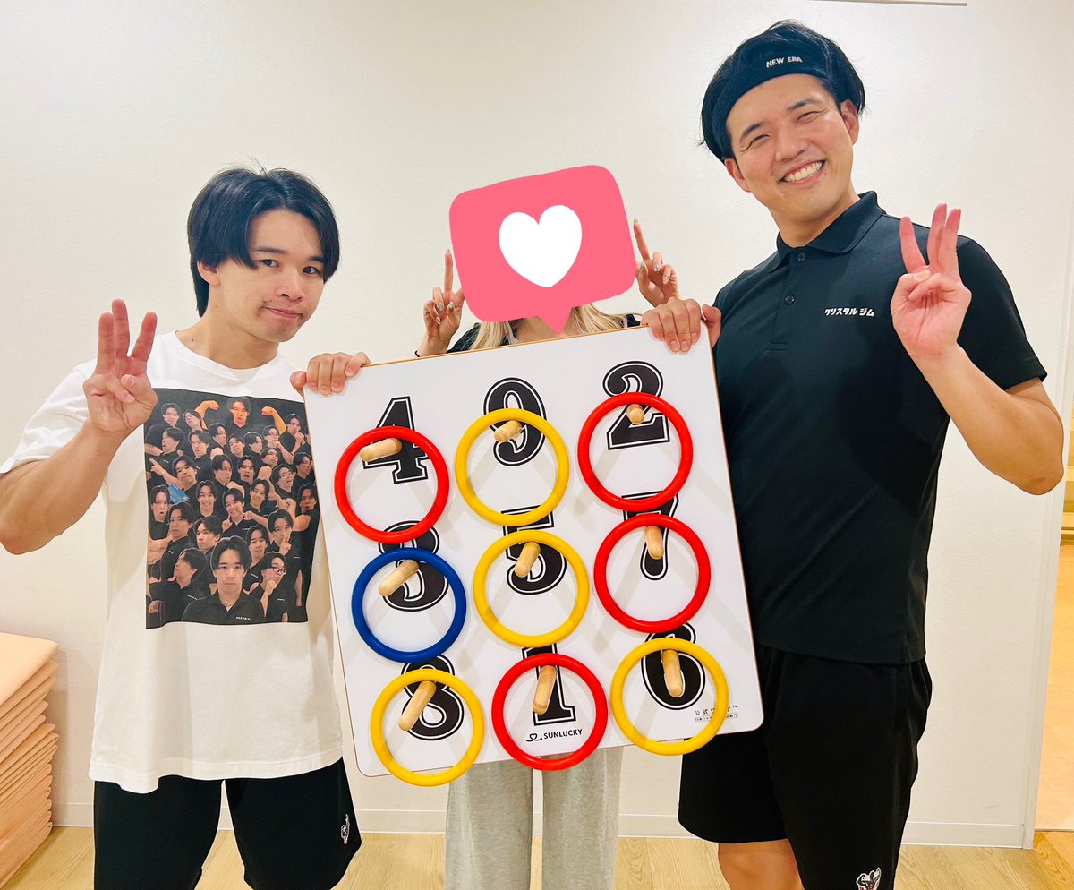 ovz5j's tweet photo. 大ちゃんさんとハタノくんのわなげ🪼
みなさんめちゃウマで白熱した〜！
最後みんなで全部の数字埋めてくの24時間テレビみたいで謎の感動😂笑
大ちゃんさんもハタノくんも決める時キメててかっこいい👏🏻👏🏻 https://t.co/cB94EBakx7