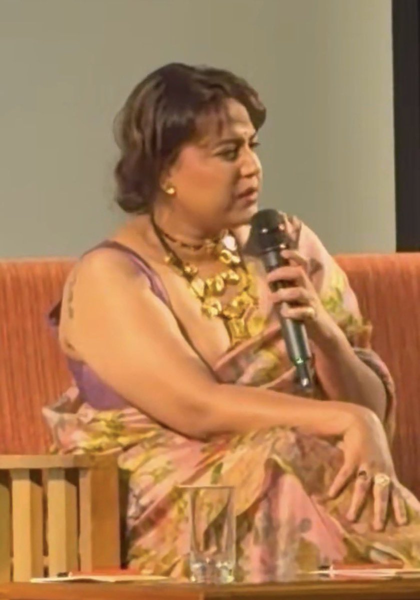 rupamurthy1's tweet photo. Back in the day, Hindu women could be taken captive, enslaved, sexually assaulted, forcibly converted and subjected to sexual slavery by Muslim rulers or invading armies, particularly when a besieged fort fell.

Given the brutal history of invasions, atrocities, subjugation and forced conversions that Bharat endured, the sheer resilience and courage our ancestors displayed so that an obnoxiously uninformed, oversized bhains can sit today and utter nonsense about those brave women and call their choice cowardice is frankly slap worthy.
You cannot sit in the comfort of the 21st century, with all the resources, independence, legal protections, freedom and support available to women today, and smugly judge medieval women by modern standards.
And let me make this absolutely clear: rape does NOT end a woman’s life. A woman who survives sexual assault has every right to live, rebuild and thrive. She damn well should.

But medieval women lived in an entirely different world, with entirely different choices and resources. Some chose what they believed was a dignified death over captivity, enslavement and sexual violence. That was their choice, made under circumstances we can scarcely comprehend today.

You don’t have to endorse Jauhar to have enough historical understanding to recognize the courage and desperation behind it.

A two bit, deformed, confused donkey in #Rasbhari mode, who can’t keep her pallu straight and can make bhai her jaan, will never understand that subtlety.