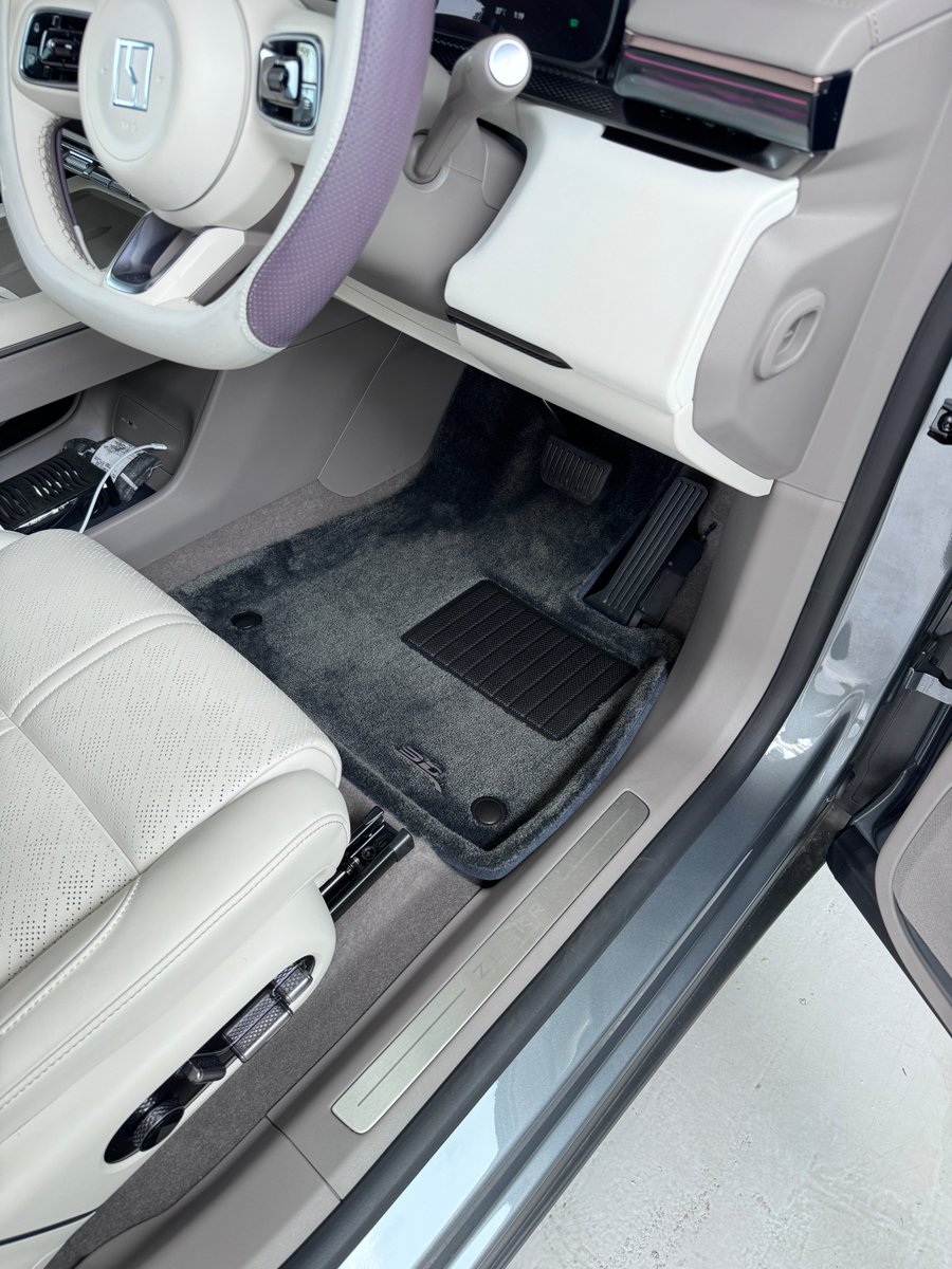 3d_mats's tweet photo. Elevate your Zeekr 7x with our luxurious 3D PREMIUM Dark Grey Car Mats! 🌟 Perfect for your white interior, they enhance style &amp; offer top-notch protection. Transform your drive! 🚗✨ 

Shop Now: https://t.co/Z4DFJxpXr3

#Zeekr7x #CarMats #InteriorStyle #PremiumQuality https://t.co/qx1prP6Kej