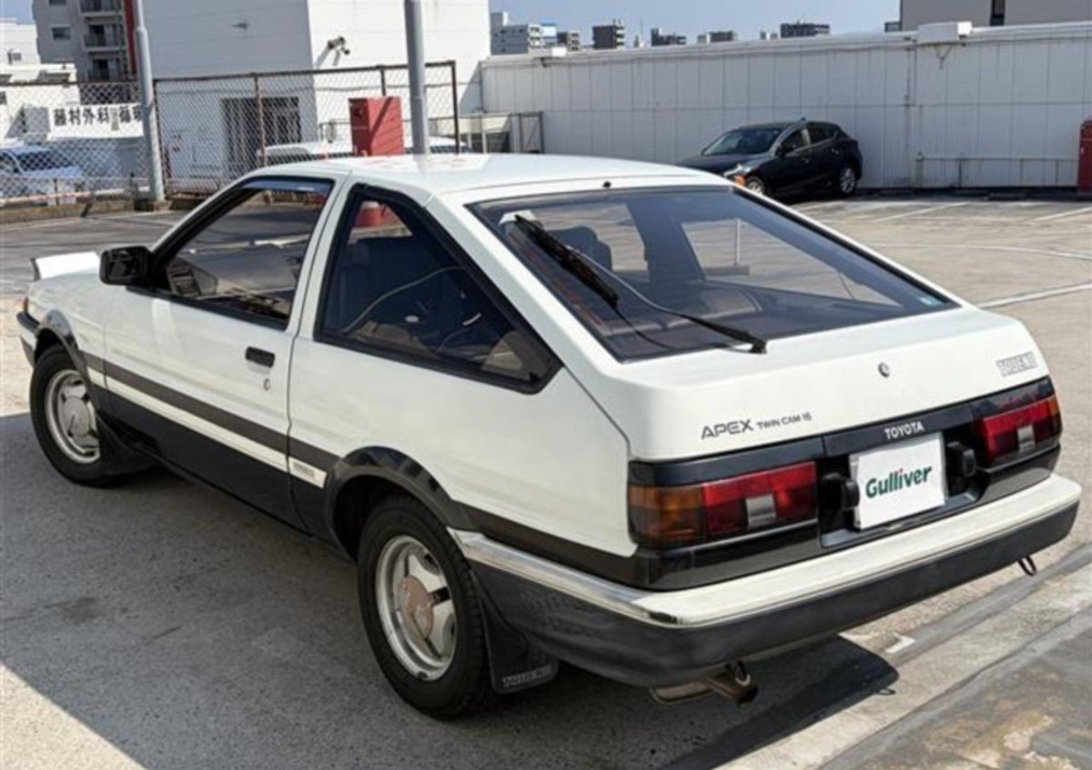 esSmpfylut1uVdb's tweet photo. AE86トレノが1000万超え https://t.co/5ls0l0Qv22