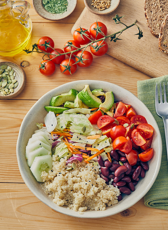burakkosar67's tweet photo. [Just tried the new organic quinoa from local farms! Fluffy, nutty, and packed with fiber—perfect for breakfast bowls or salads. A total game-changer for healthy meal prep. #FoodFind #HealthyEats]， https://t.co/CxgpEXZPEN