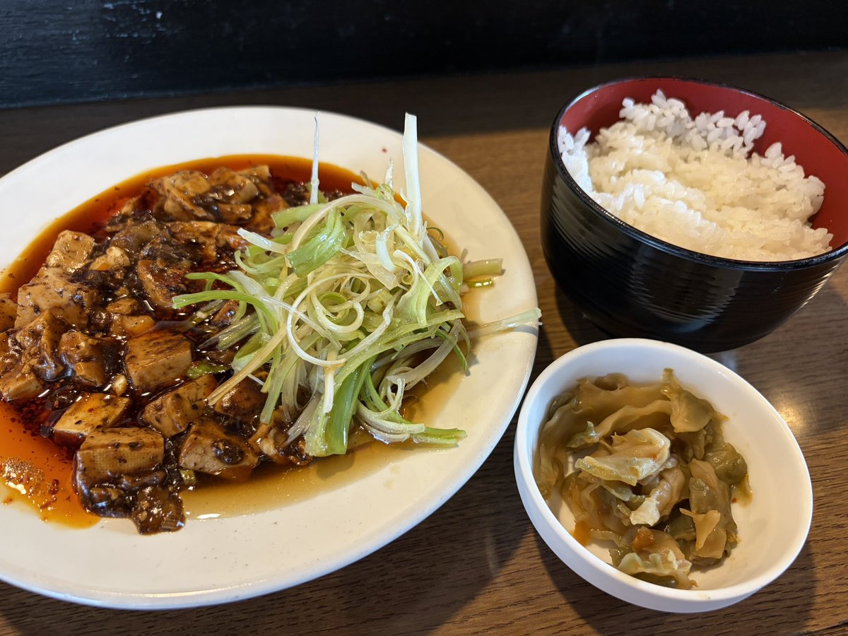 kamulemo's tweet photo. 恋人は麻婆豆腐しか勝たん🥰 https://t.co/nrm7nxotwT