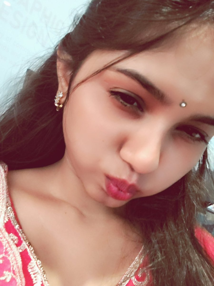 Mehak_Sharma24's tweet photo. ❤️ https://t.co/BhWNOXw8xe