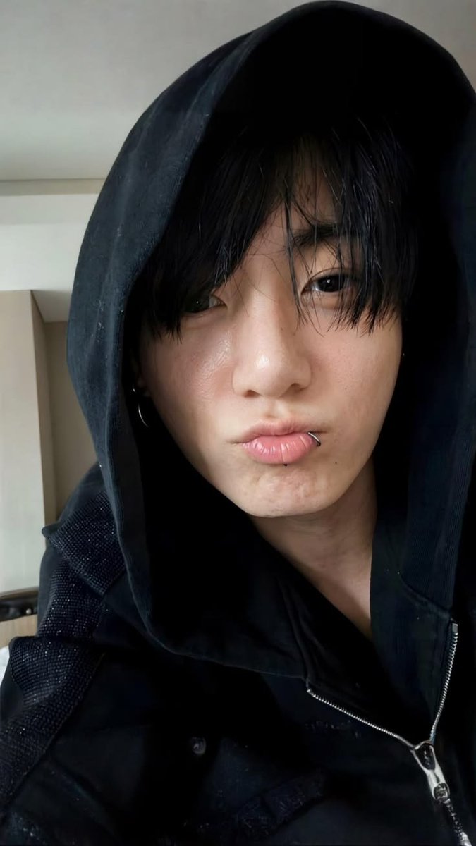 rkiveskies7's tweet photo. HAPPIEST BIRTHDAY TO MY BABY🎂🥹
MY CUTIE PIE, MY BOBA BALL 😭 MY BRO 
Feeling emotional today cuz wdym I know you since you were a bby 😭
#HAPPYJKDAY
#JUNGKOOKisFYA
#AlwaysByYourSideJK
#YouAreThatSomebodyJK
#BornGoldenJungkook
#WorldVocalJungkook
#PARTYPARTYJK
#JKRulerOfTheStage https://t.co/9yEqKun5Vt
