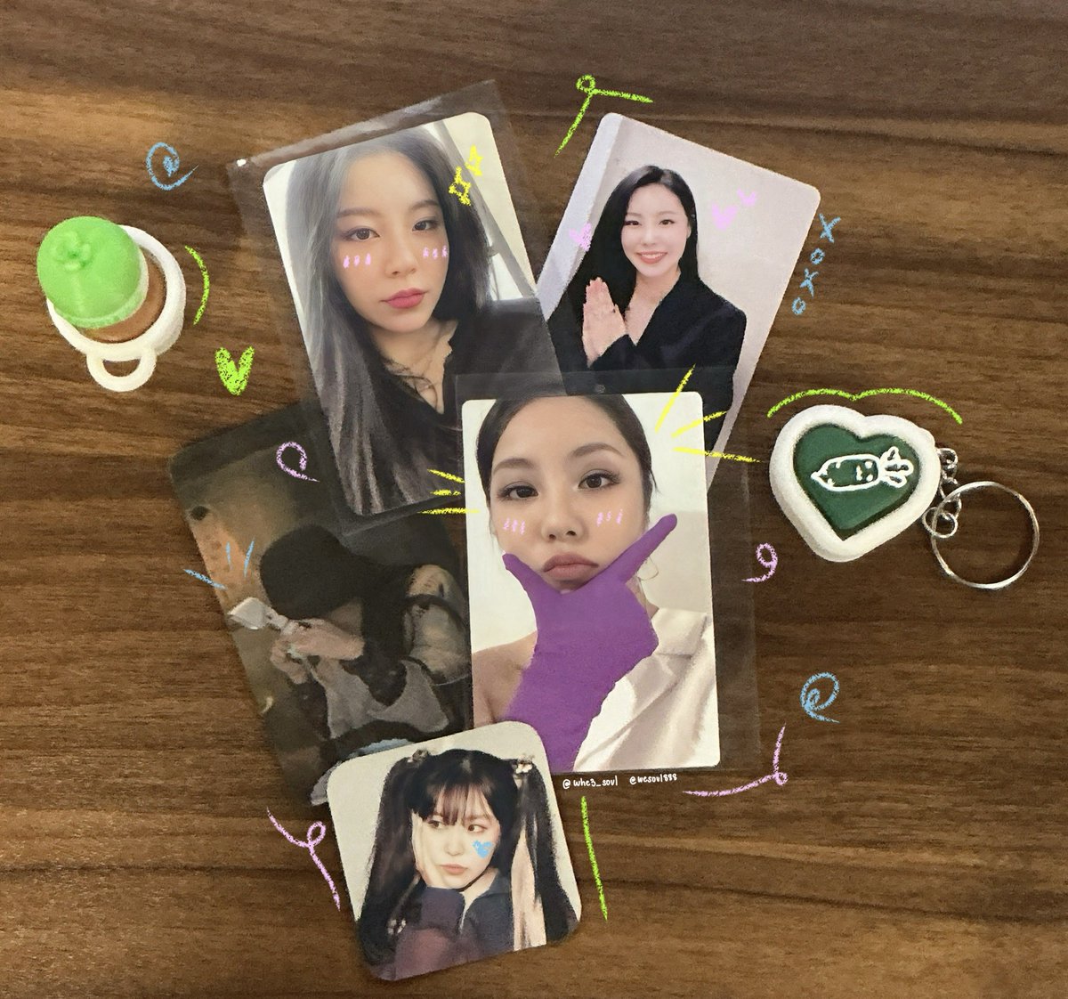 _wesoul888's tweet photo. 🎋 #MyreLoveMails 

          🫧Poca Mail from
                    ꕥ @wheeinspalette 

Wheein Redd Pcs 🍀
Finally got wheein purple gloves pogi 🩶 so bilis shipped agad thanks mhie! 🍪💕 https://t.co/JBUHeZsMa9