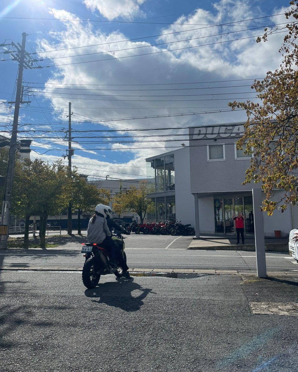 GerardoSchog's tweet photo. A guest from the USA rented our BMW F900GS! With powerful performance and stable handling, it’s comfortable even for two-up riding—perfect for long tours. Ride safely and enjoy Japan’s roads! Kyoto Bike Travel also rents BMWs, Ducatis, and more. https://t.co/z9DD4uU4lz