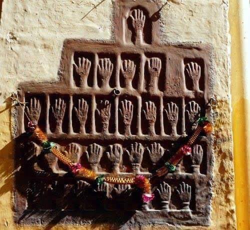 abhishekanandji's tweet photo. IYKYK. Jauhar. 
देवियों को नमन 🙏🏼
Empire is forever 🚩 https://t.co/27gKjgUKre