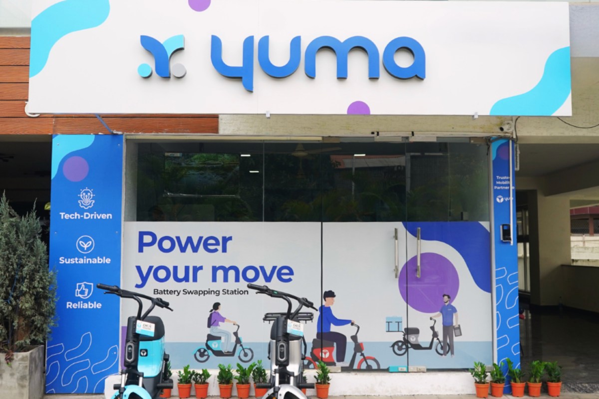 desisamaritan's tweet photo. Magna increases bet on battery swapping in India with $35M for Yuma https://t.co/kx8mKkIuYY #Startups #Transportation https://t.co/HzOHf4Z9cu
